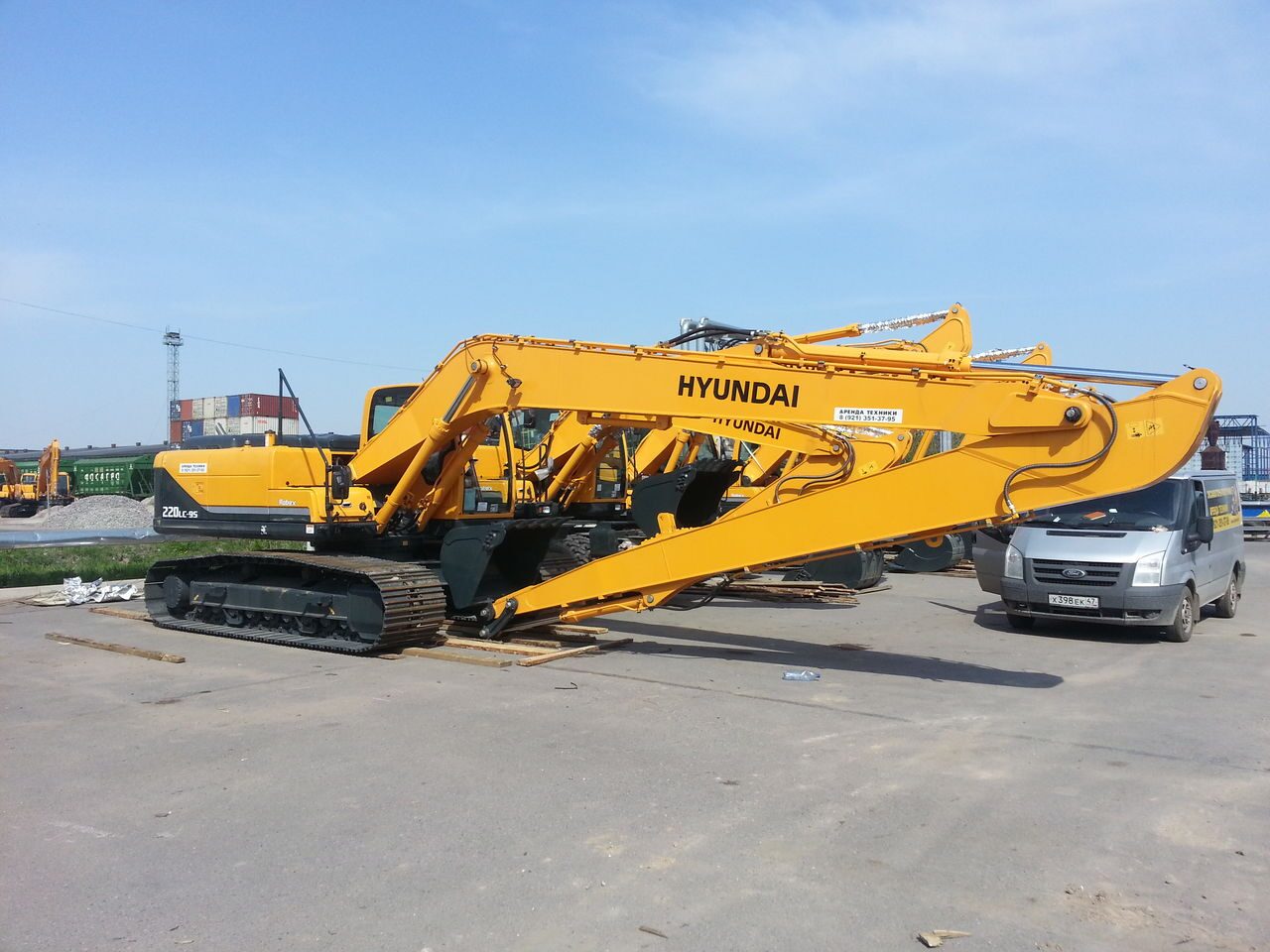 Hyundai r180 9s